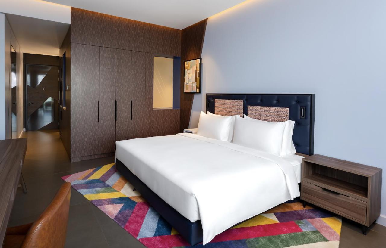 Hyatt Centric Jumeirah ドバイ エクステリア 写真 A bedroom at the hotel