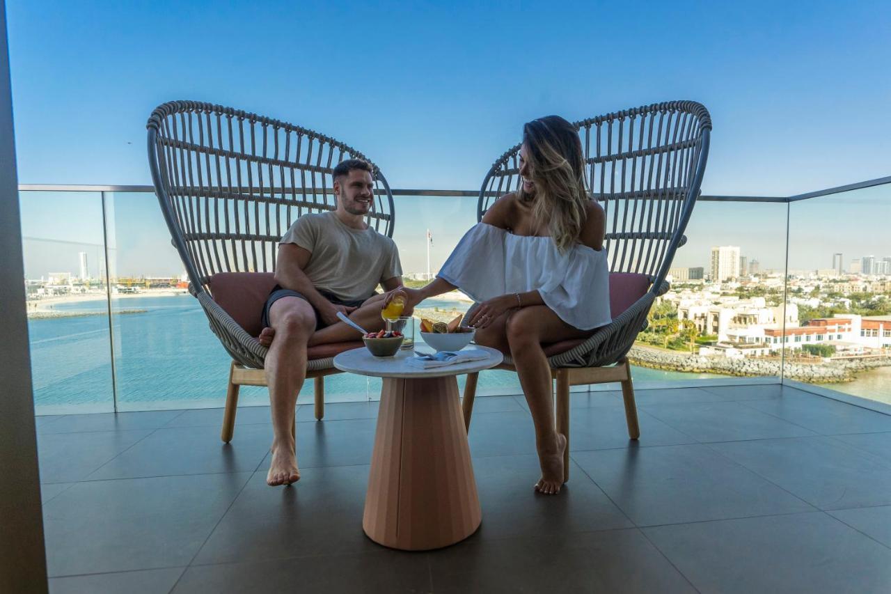 Hyatt Centric Jumeirah ドバイ エクステリア 写真 View from the balcony of a suite at the Hilton Tel Aviv