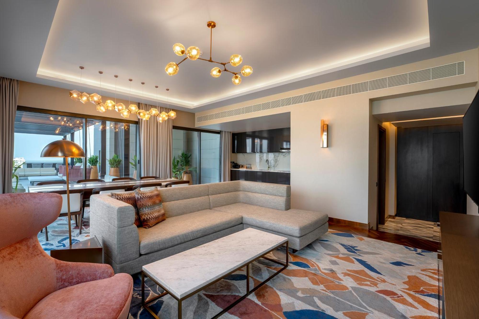 Hyatt Centric Jumeirah ドバイ エクステリア 写真 A suite at the hotel